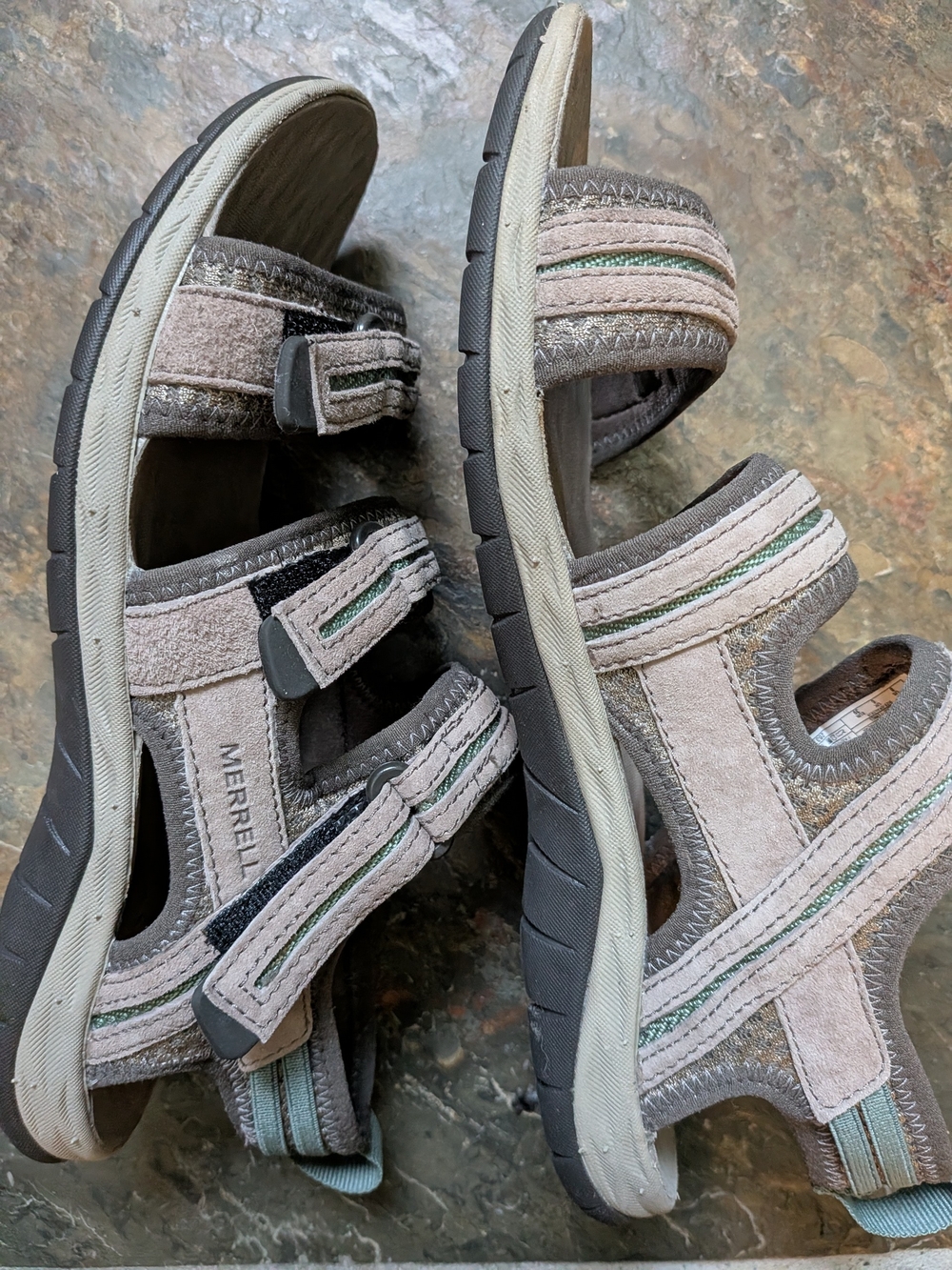 Merrell Women's Suede Outdoor Sandals In Gray, Hook And Loop Closure, Size 8 - Picture 2 of 5